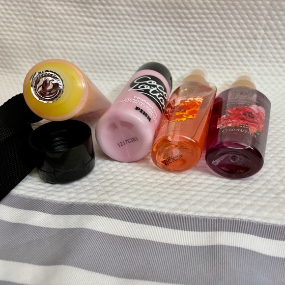 ❌SOLD on anthr site❌VS PINK Summer BUNDLE - Bag, 2 body spray & CoCo body - Picture 10 of 13